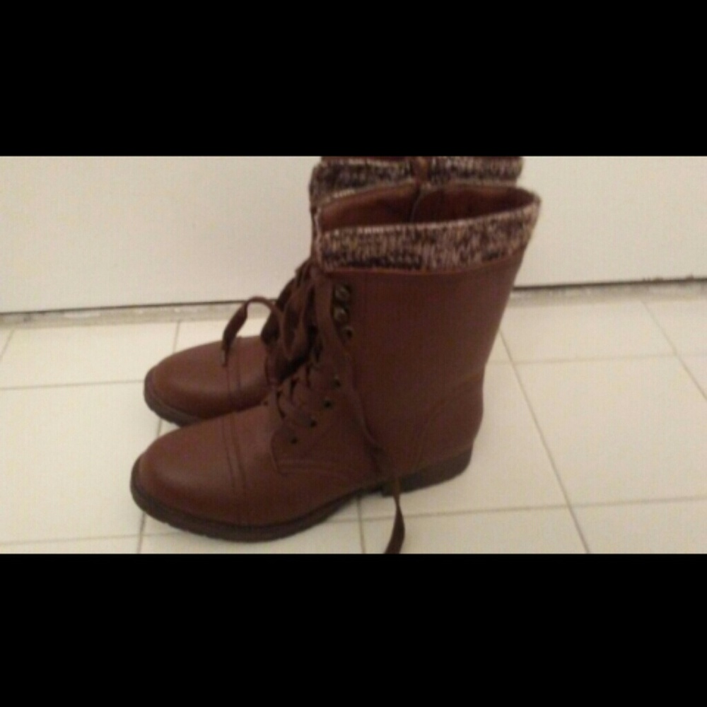 Brow leather shoes